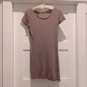 Cute, light weight organic cotton dress. Size small( equivalent to 2P).